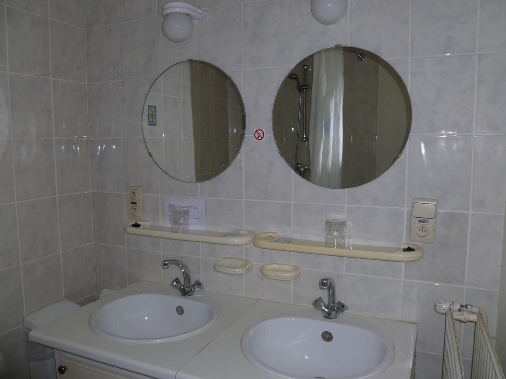 Guest House Adonis Bruges Luaran gambar